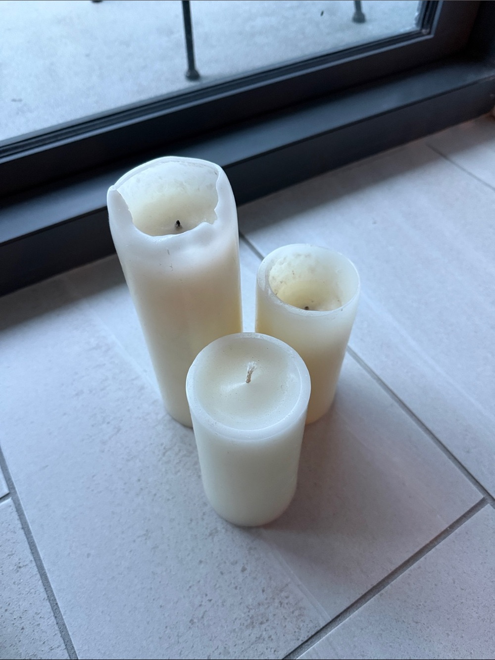 White Pillar Candle Set -